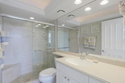 Gallery image of South Seas Tower 4-206 in Marco Island