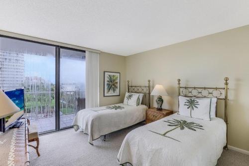 Gallery image of South Seas Tower 3-411 in Marco Island