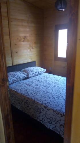 En eller flere senge i et værelse på Etno Avlija Srebrno jezero