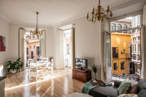 Foto Luminoso apartamento de dos habitaciones con vistas a las Catedral 1