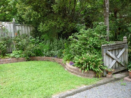 Gallery image of Twin Totara Cottage in Upper Hutt