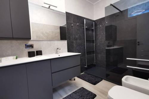 A bathroom at Appartamento - IRIS - Vallecrosia