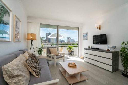 Front beach apartment