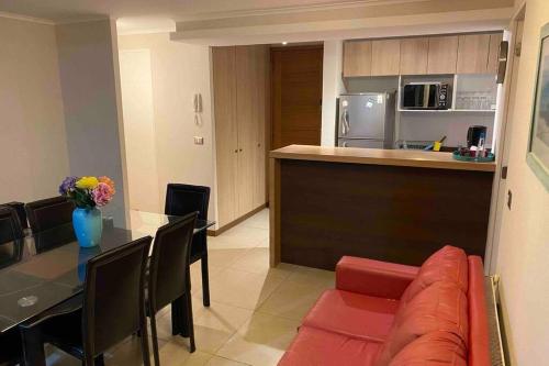 Kuchyň nebo kuchyňský kout v ubytování Hermoso apartamento de 2 dormitorios y 2 baños en Laguna del Mar La Serena