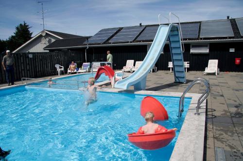 Swimmingpoolen hos eller tæt på First Camp Råbjerg Mile - Skagen