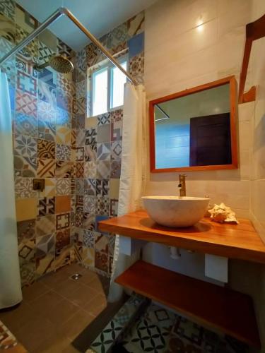 Un baño de Alive Beach House