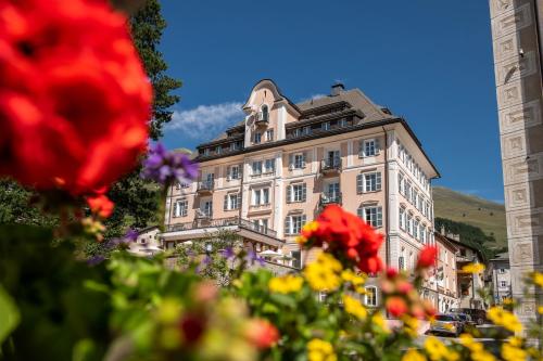 Hotel Engiadina