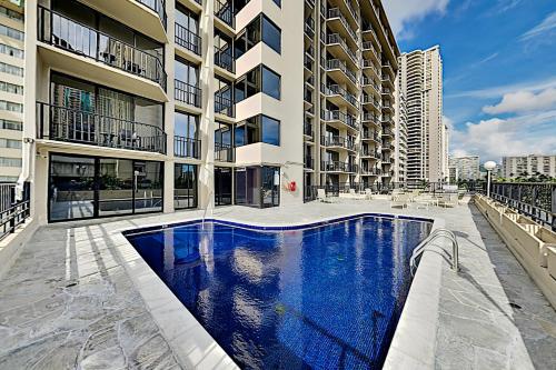 Gallery image of Aqua Palms 306 condo in Honolulu