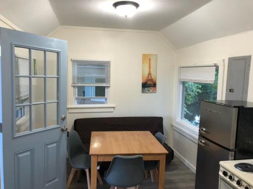 Gallery image of Herring Run Cabins and Inn in Bourne