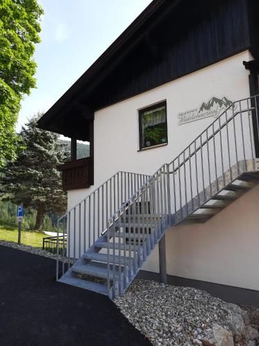 Budova, kde se apartmán nachází