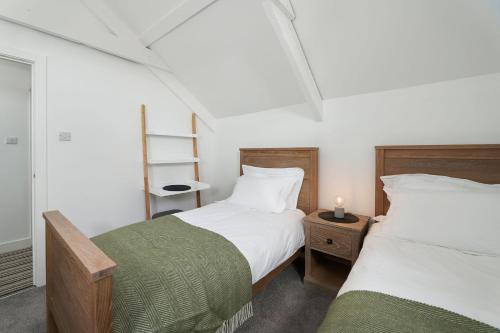 Katil atau katil-katil dalam bilik di The Sett - The Cottages at Blackadon Farm