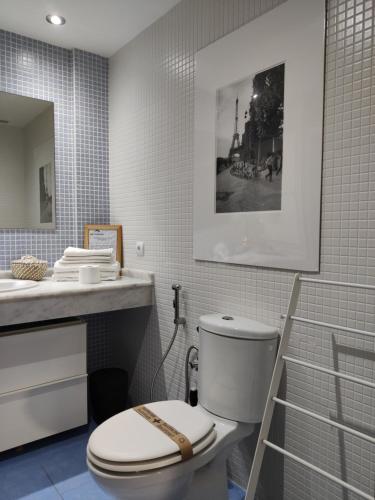 A bathroom at Luminoso y Elegante, piscinas y pistas de pádel