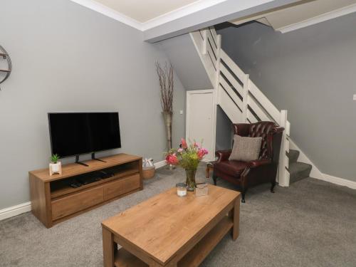 21 Chew Valley Road – Photos 3