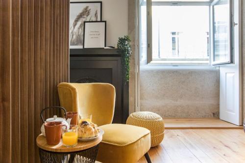 Mouzinho Studio w AC in City Center by LovelyStay