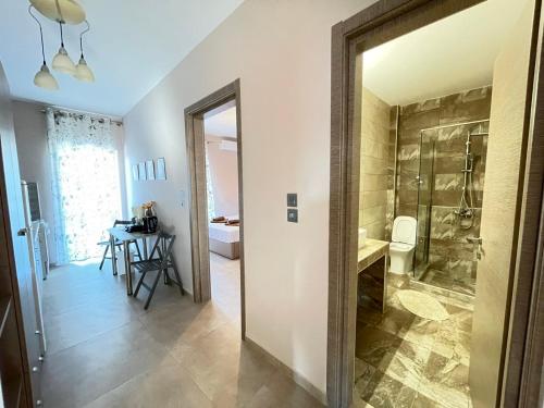 Koupelna v ubytování SEA VIEW APARTMENTS Aphrodite