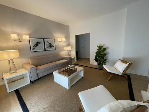A seating area at Magnifica Vittorio Veneto