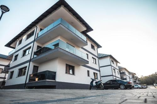 Фотография из галереи La Stejari Apartment в Сучаве