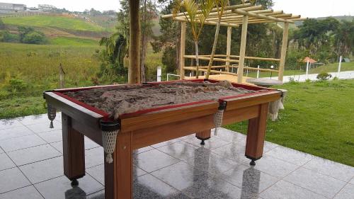 Taman di luar Chalé do mineiro