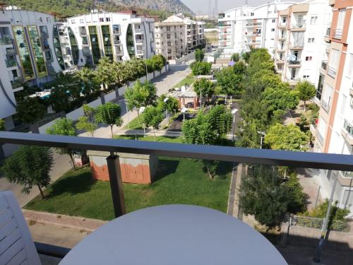 Το κτήριο όπου στεγάζεται  το ξενοδοχείο διαμερισμάτων