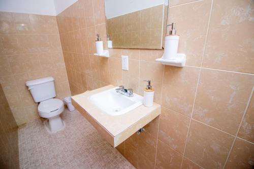 Kylpyhuone majoituspaikassa Posada Yalekin Holbox