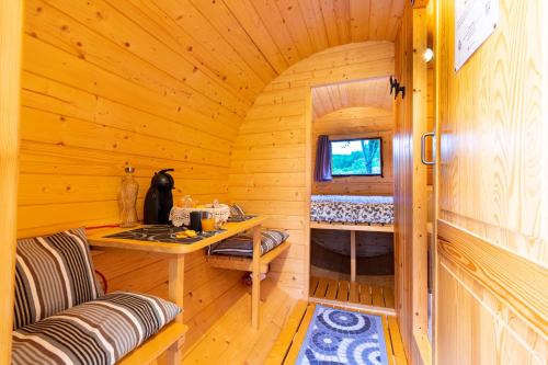 TV a/nebo společenská místnost v ubytování B&B Cascina Sant'Elena