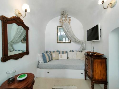 Gallery image of Casanova's house in Emporio Santorini