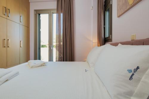 Gallery image of Cypress Village - Lux villa 5' from beach in Daratso