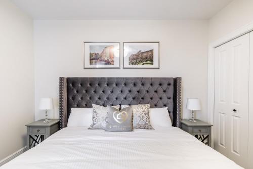 Luxury Rideau Apartments by GLOBALSTAY 객실 침대