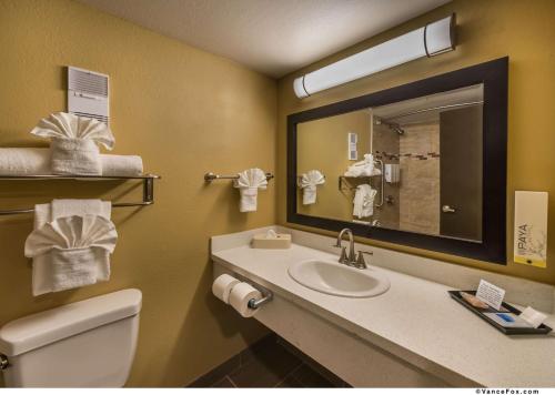 Bathroom sa Best Western Hoover Dam Hotel - SE Henderson, Boulder City
