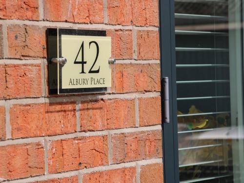 42 Albury Place – Photos 3