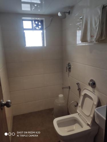 Sai Sunder Guestline – Photos 2