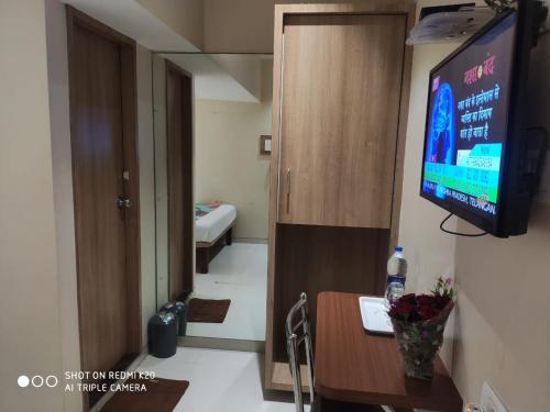 Sai Sunder Guestline – Photos 5