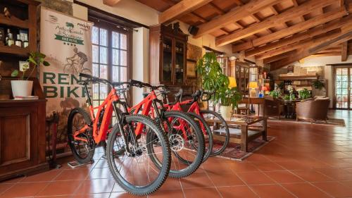 Antico Casale Di Scansano Resortの敷地内または近くで楽しめるサイクリング