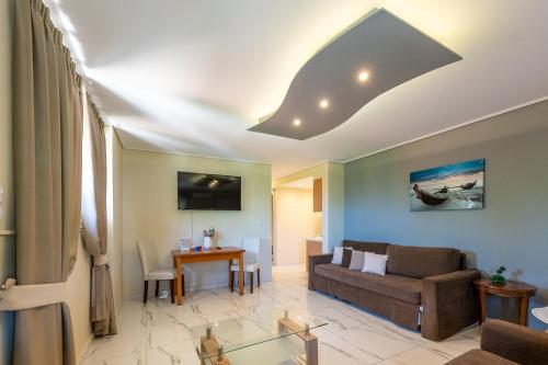 TV/Unterhaltungsangebot in der Unterkunft Apartments Tina FREE transfer from-to the airport
