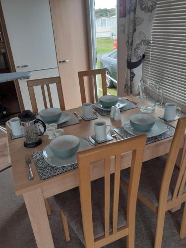 Φωτογραφία από το άλμπουμ του RICK'S RETREAT static caravan near the beach with free wifi σε Lossiemouth