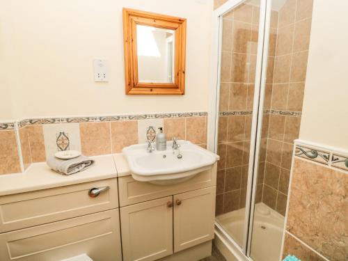 Koupelna v ubytování Gardener's Cottage