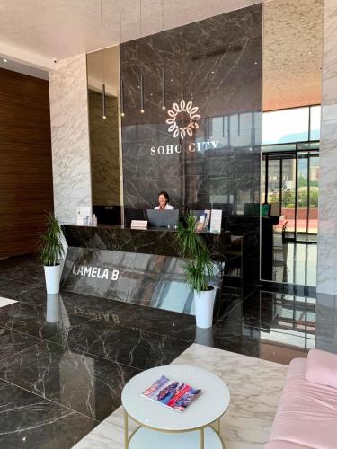 Фотография из галереи Suncoast Suites в Баре