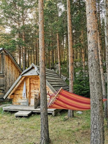 Imagen de la galería de Chalets pod Gorom, en Žabljak