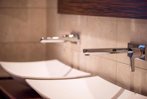 Best Western Premier Le Patio des Artistes Wellness Jacuzzi photo 92