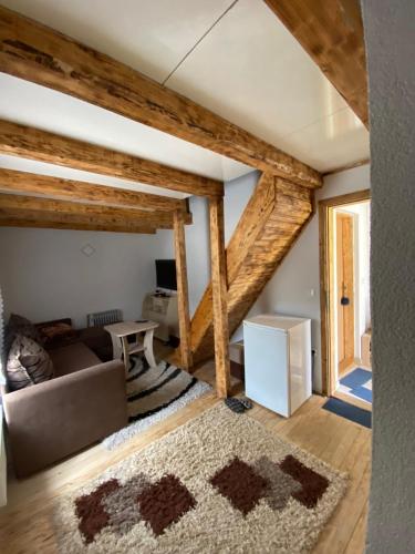 Bed and Breakfast Umoljaniにあるテレビまたはエンターテインメントセンター
