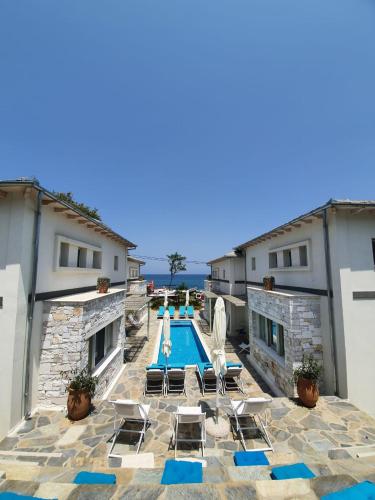 Gallery image of Sea and Sun Luxury Pools' Villas in Chorefto