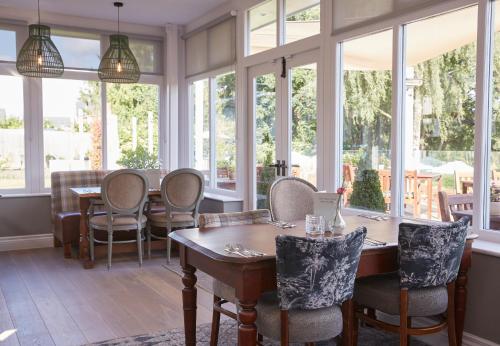 Gallery image of Riverside Inn by Chef & Brewer Collection in Shrewsbury
