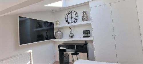 Kuchyň nebo kuchyňský kout v ubytování R.D.V. Duplex Nice Center