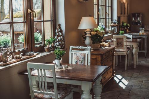 ForRest Hotel & Restaurantにあるレストランまたは飲食店