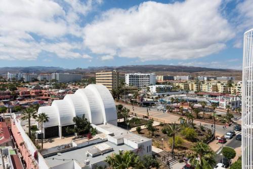 Las Arenas - apartamento moderno con vistas al mar y WiFi veloz de fibra óptica