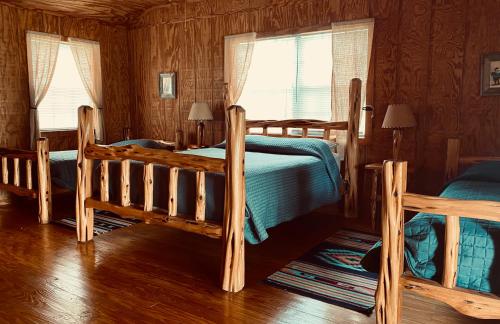 West 1077 Guest Ranch – Photos 3