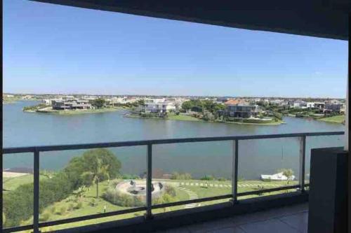 Gallery image of NORDELTA, ENJOY vista al lago, lugar soñado! in El Talar de Pacheco