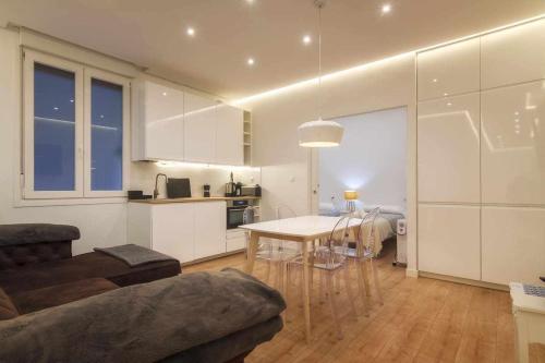 Estrena Glamour y Guggenheim