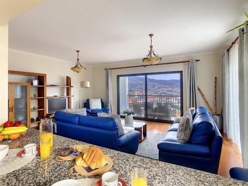 Gemini Barreiros -Ocean view balcony by LovelyStay