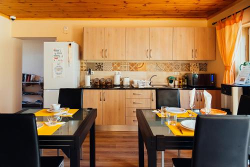 Kuchyň nebo kuchyňský kout v ubytování Happy House Comfort Plus